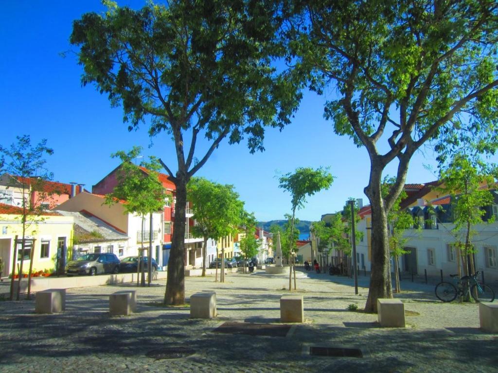 Largo Da Paz 24 Apartment Lisbon Luaran gambar